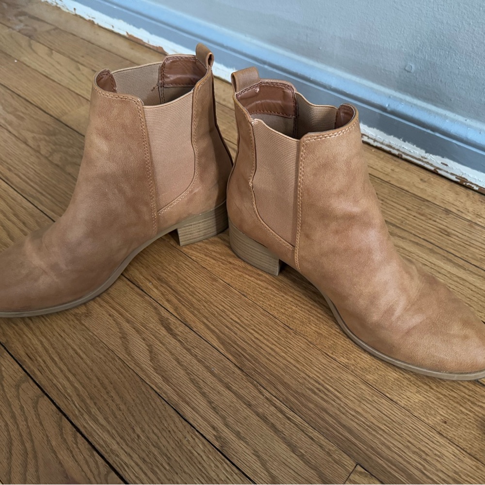 Tan booties - Picture 2 of 3